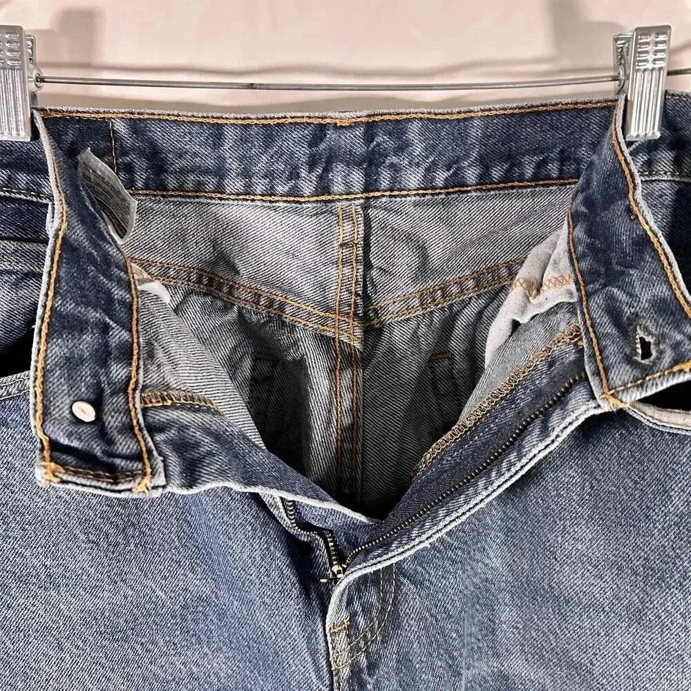 Levis 505 Men's 36 X 32 Medium Wash Distressed Denim 100% Cotton Button